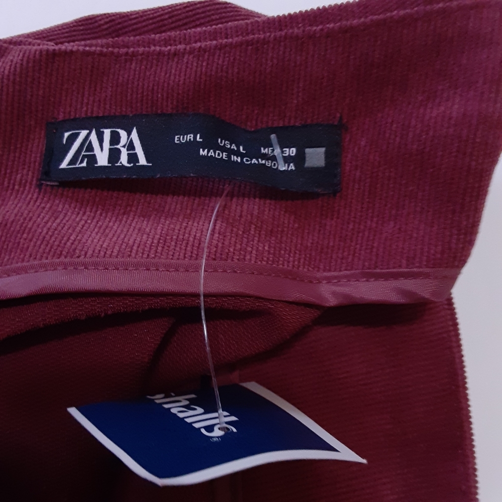 ZARA, Back Zip, Roushed Cord Skirt Size L